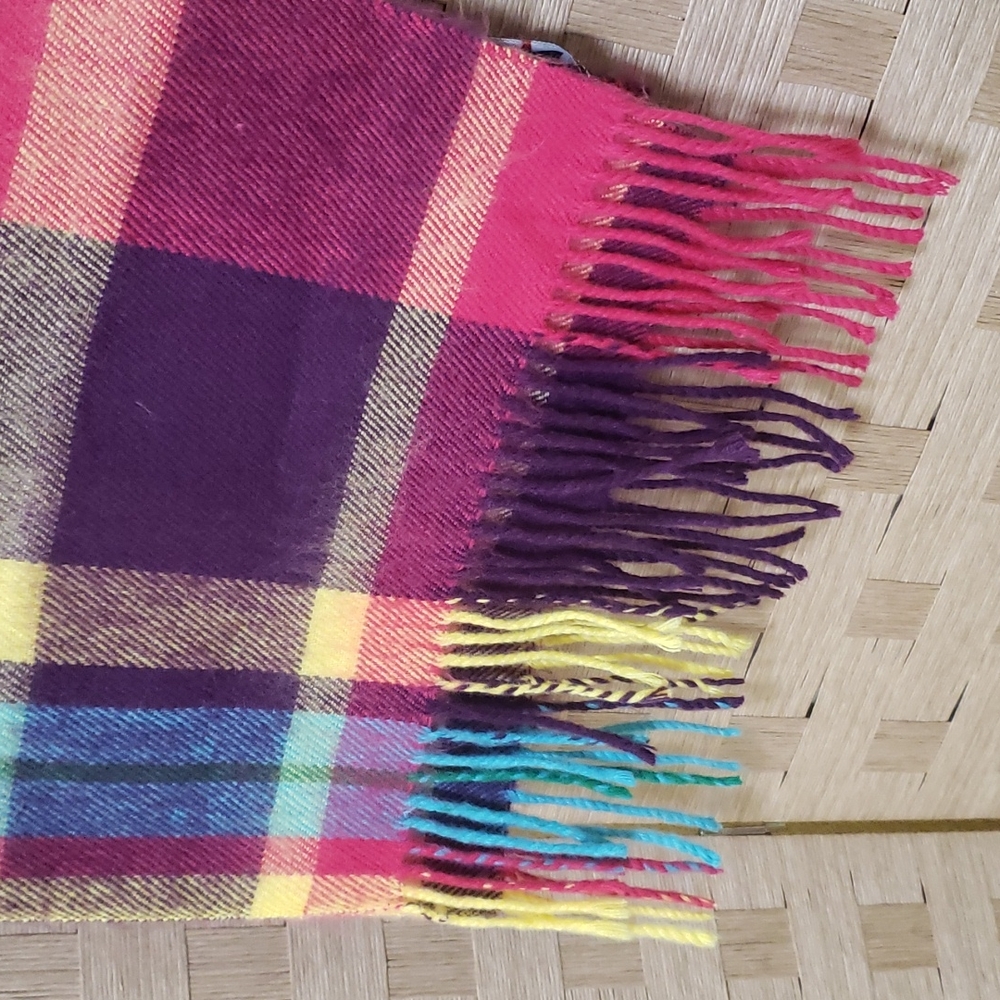 New York & Co Plaid Scarf